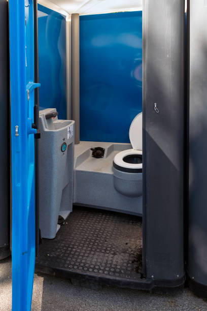 Best Affordable porta potty rental  in Isanti, MN